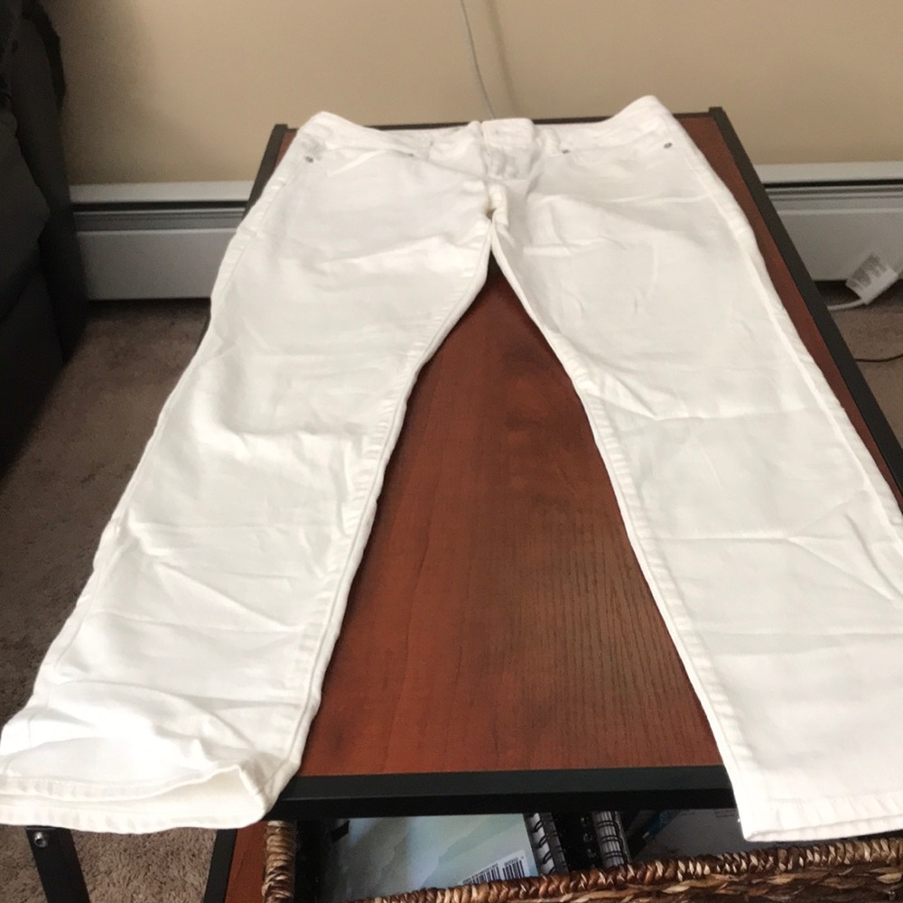 White American Eagle Jeans size 10